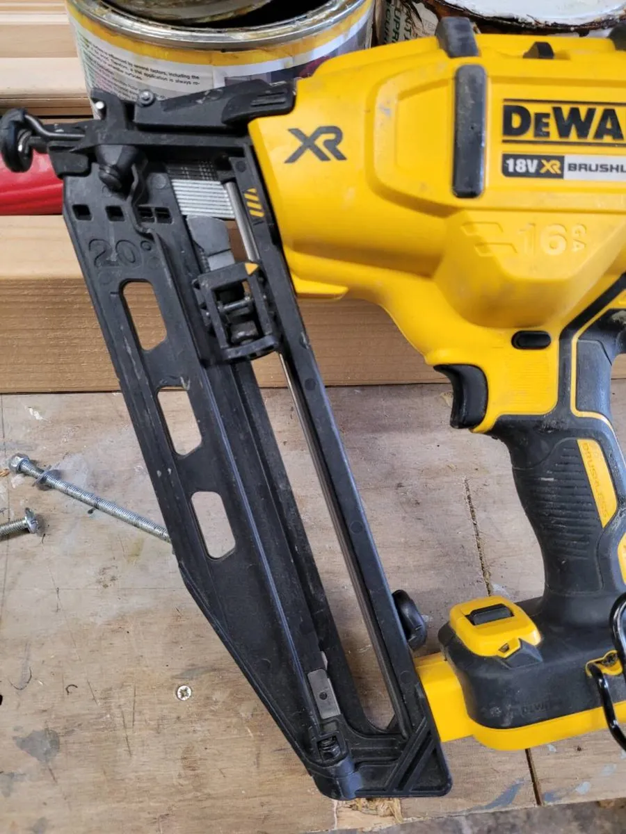 dewalt bail gun - Image 3