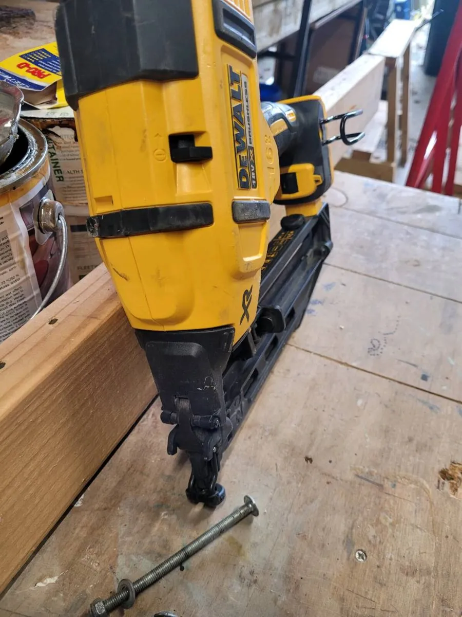dewalt bail gun - Image 4