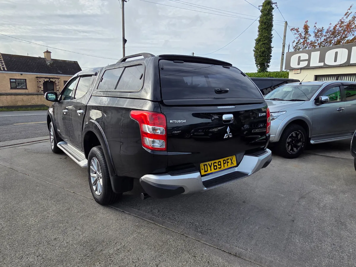 MITSUBISHI L200 CREWCAB PICK UP 2019 - Image 2
