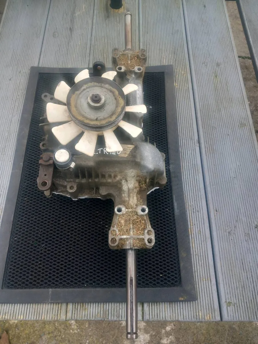 John deere LTR 180 hydrostatic transmission - Image 2