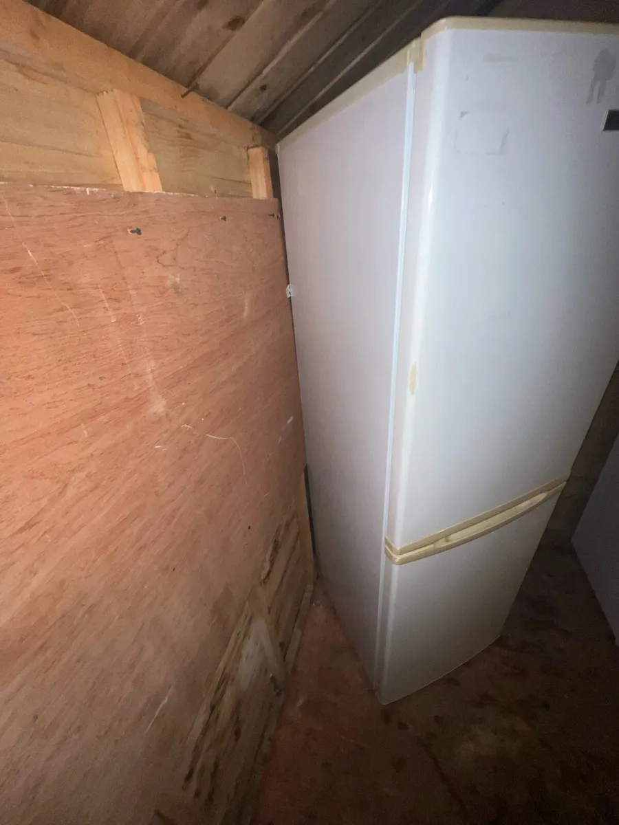Fridge freezer - Image 2