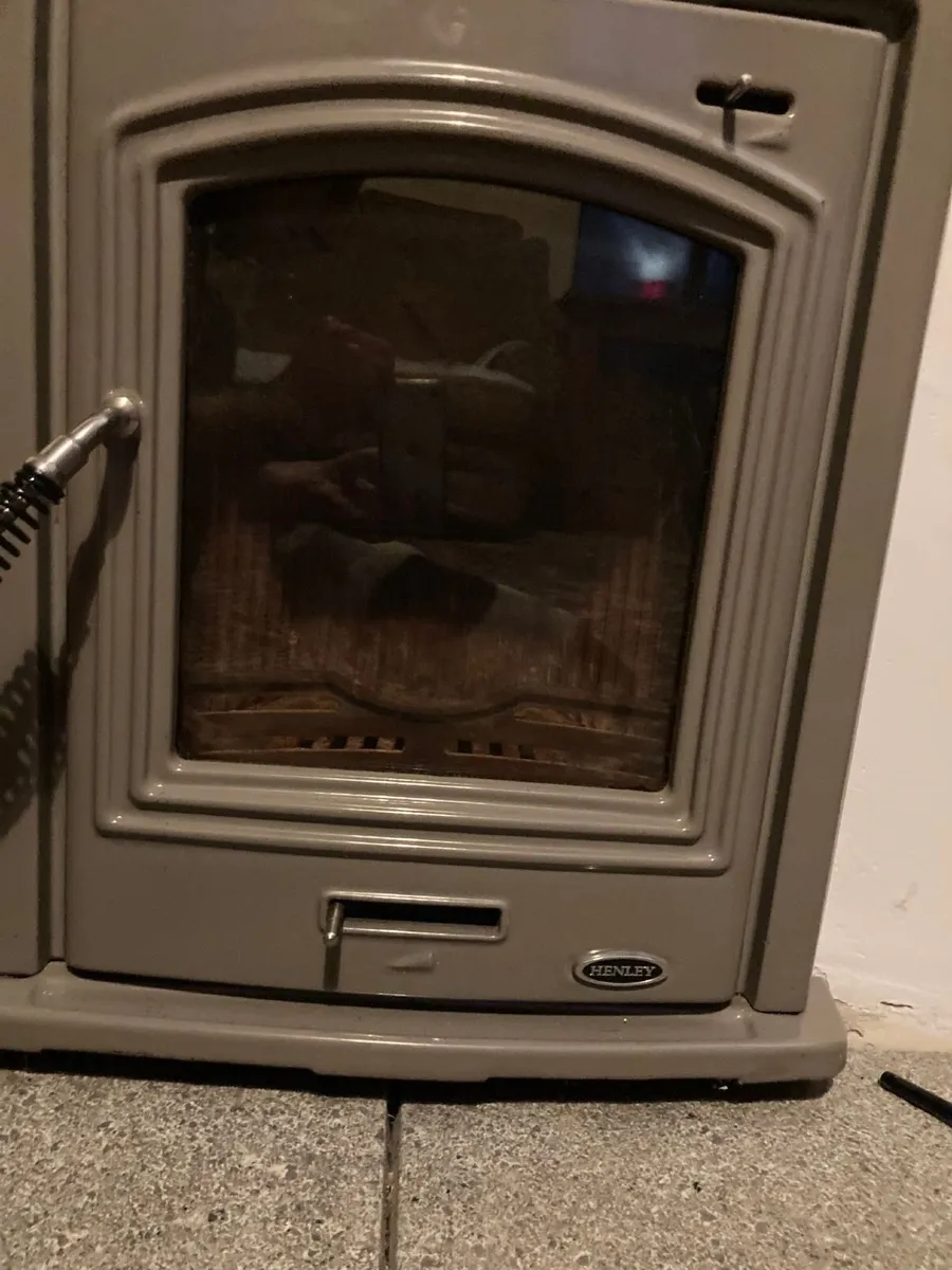 Henley 4.7 kw Inset Stove - Image 4