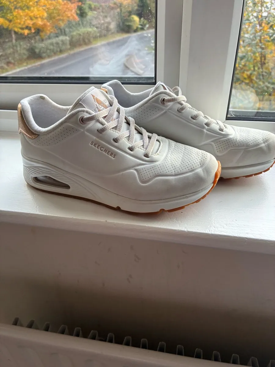 Skechers women / kids