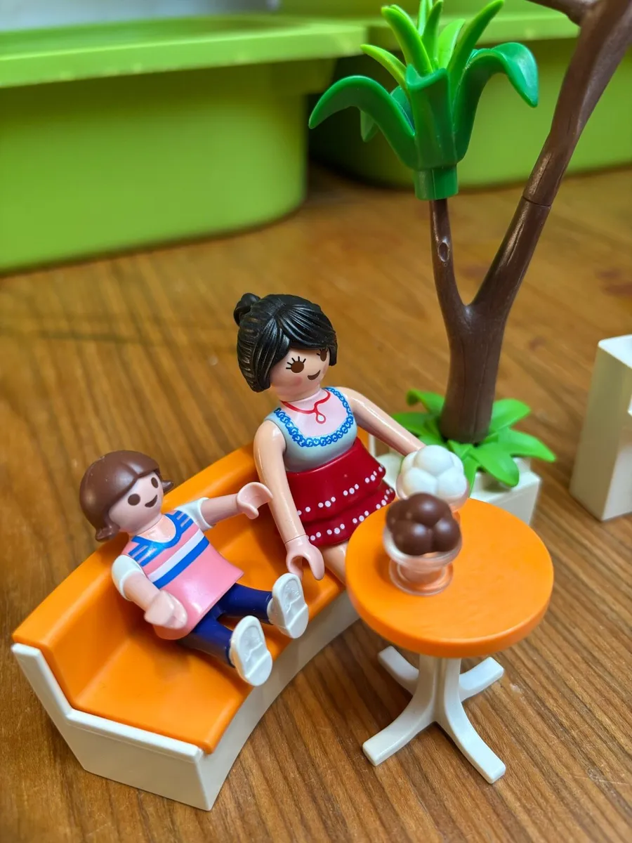Playmobil shopping centre & cruise ship - Image 3