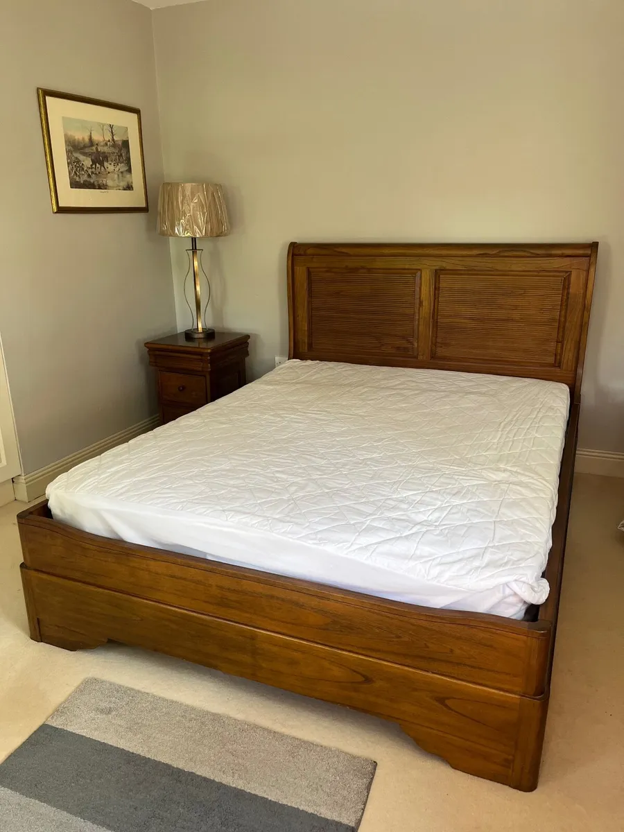 Walnut Bedroom furniture - Image 1