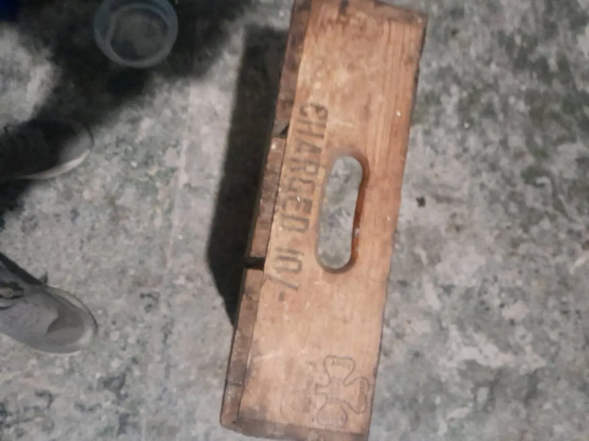 Vintage wooden waterford  bollle crate - Image 2