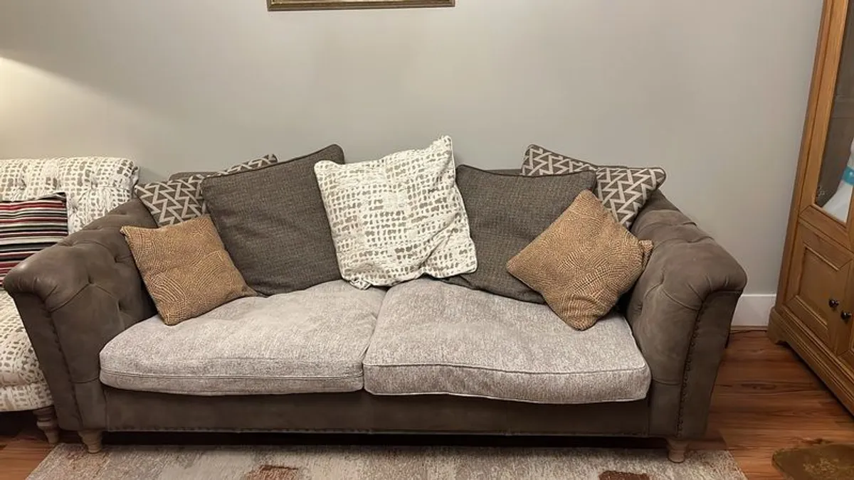 3 seater luxury leather and material cushion back sofa - Image 1