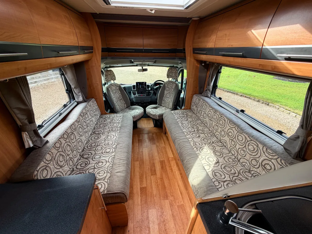 2011 AUTOTRAIL COMANCHE FRONTIER 3.0 R.H.D AUTO - Image 3