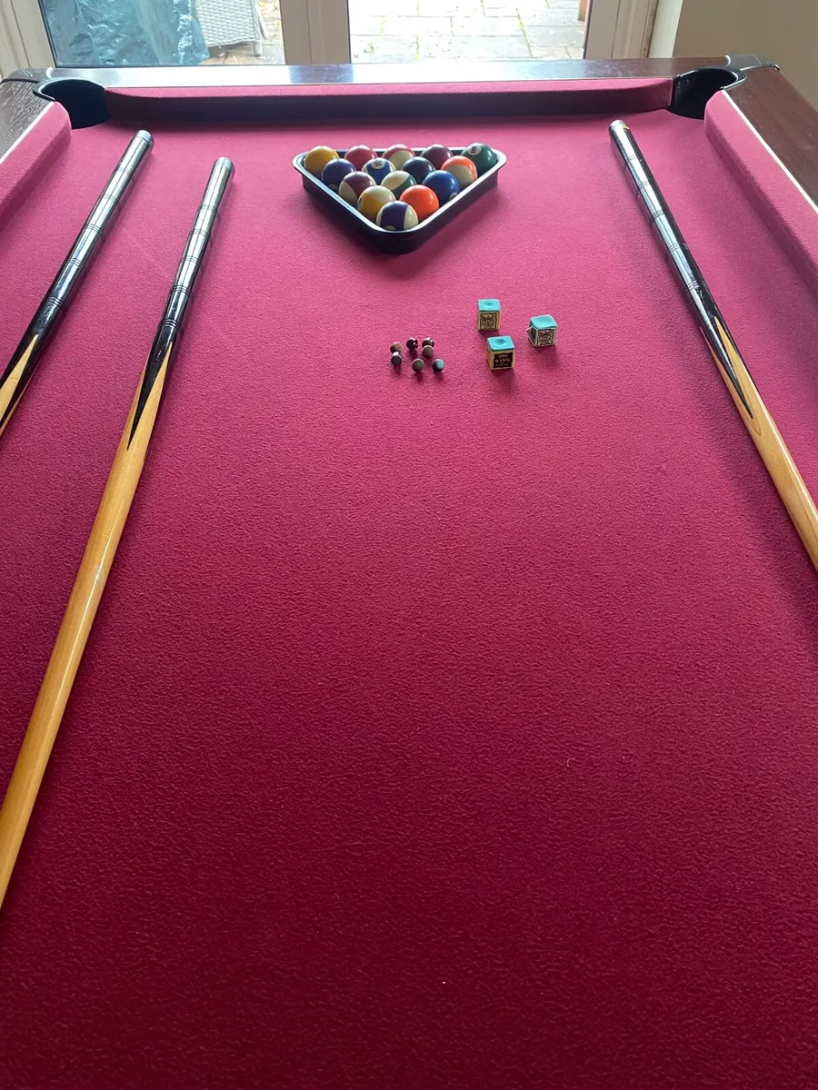 Pool table - Image 2