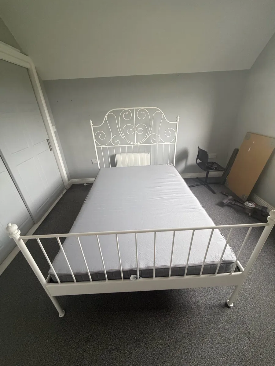 4ft 6 Double Metal bed and Mattress - Image 2