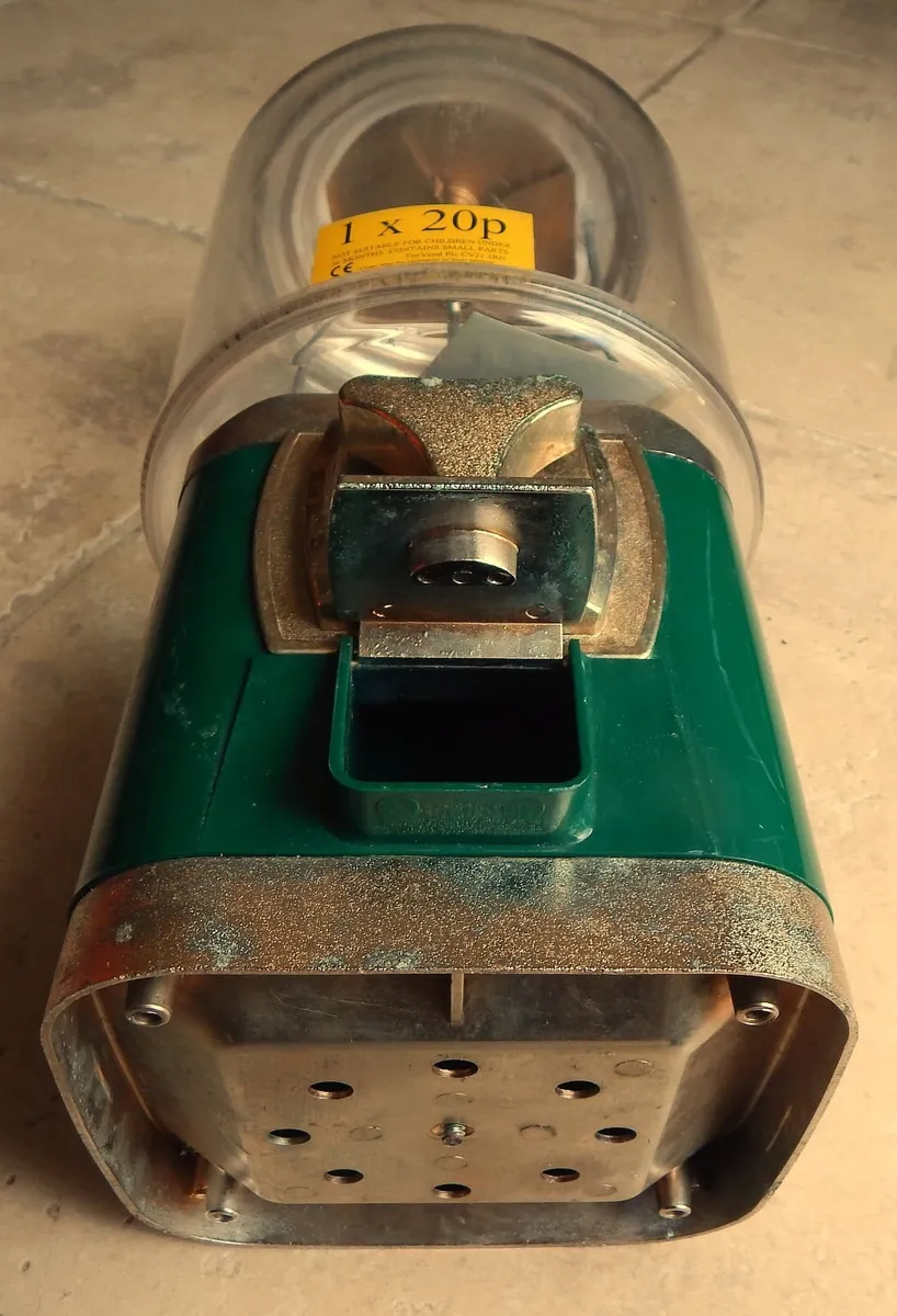 Vintage Silent Salesforce Gumball Machine - Image 3