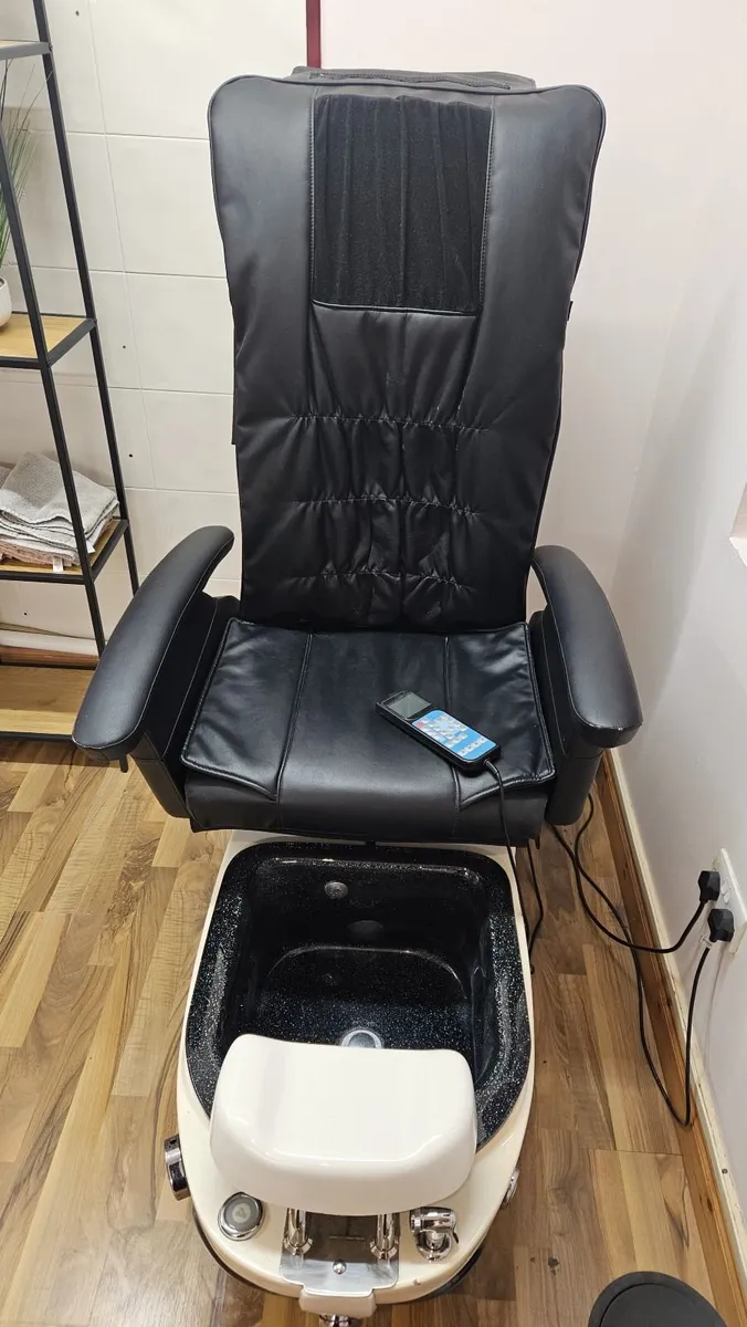 Pedicure chair - Image 2