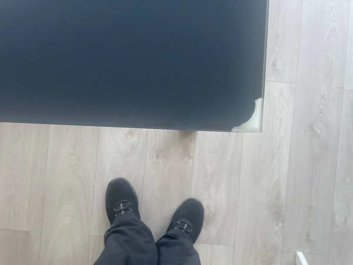 Glass top dining table - Image 2