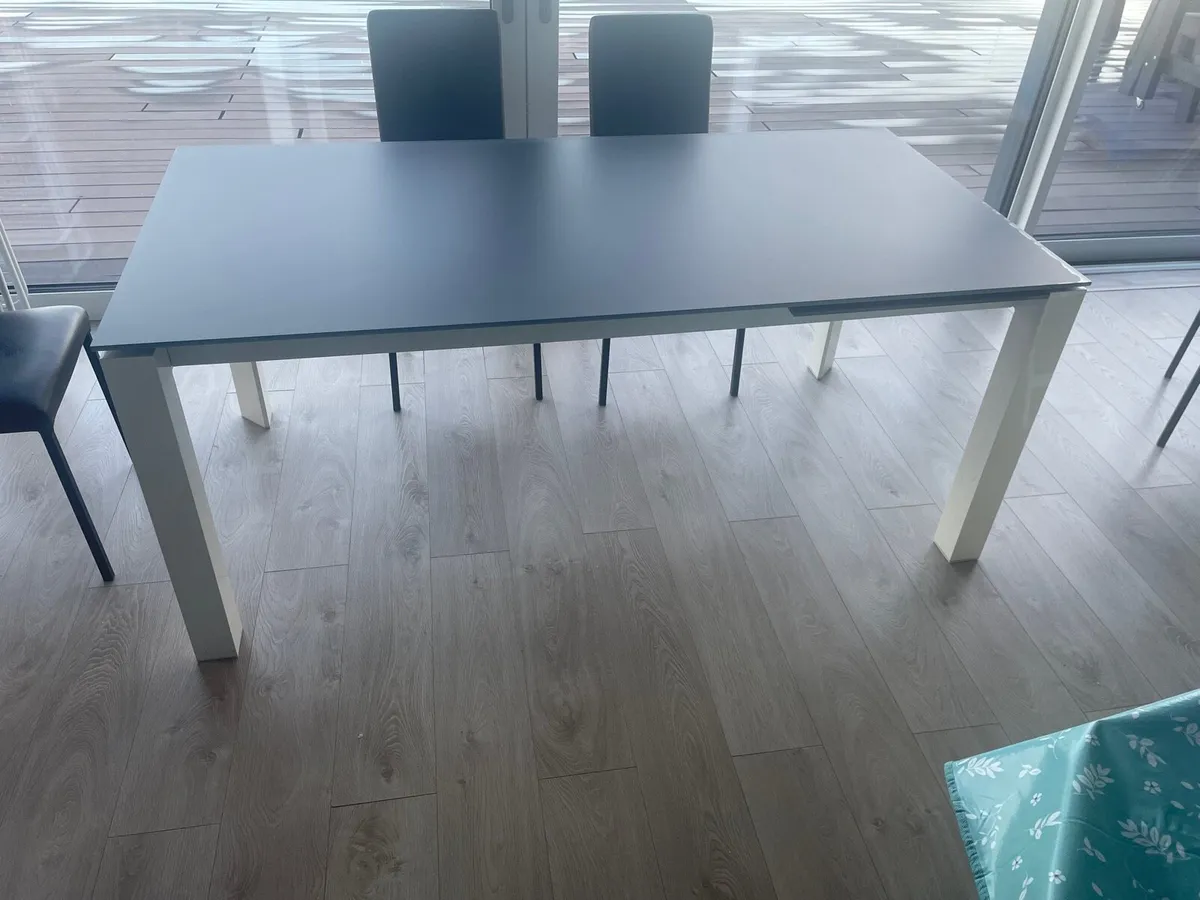 Glass top dining table - Image 3