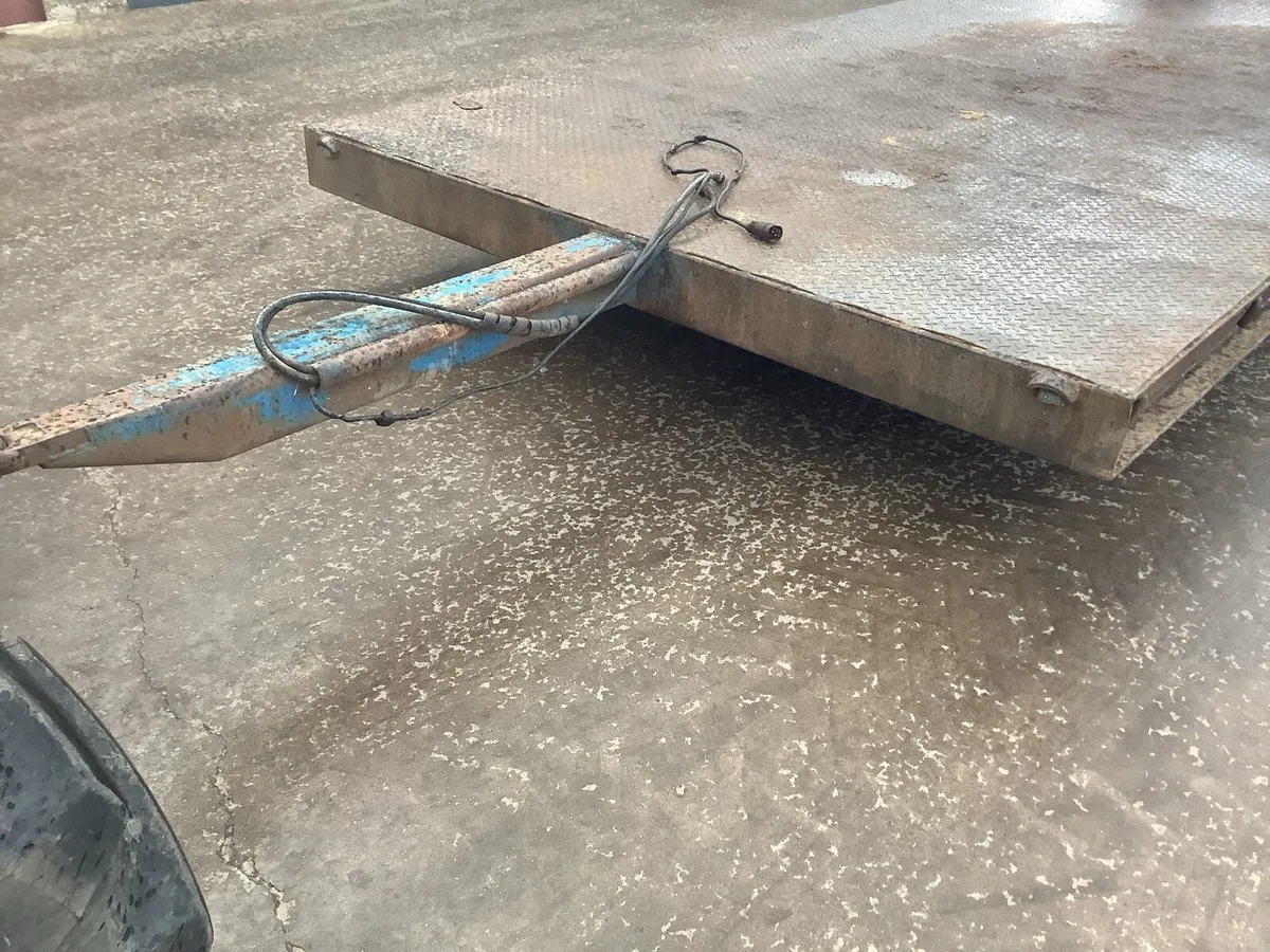 Low Loader - Image 3