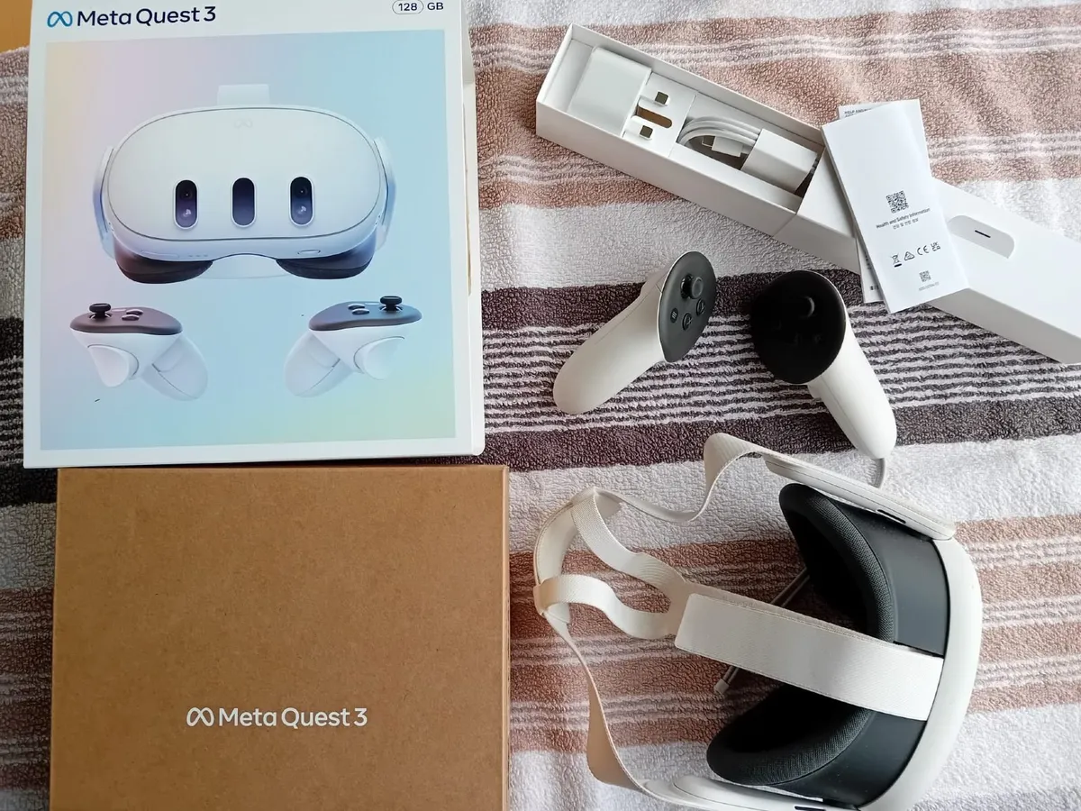 Meta Quest 3 128GB - Very good  condition - Image 3