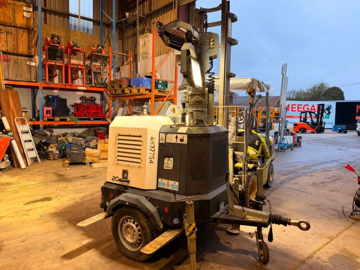 2017 GENERAC LED  LIGHTING light TOWER .... 953t - Image 1