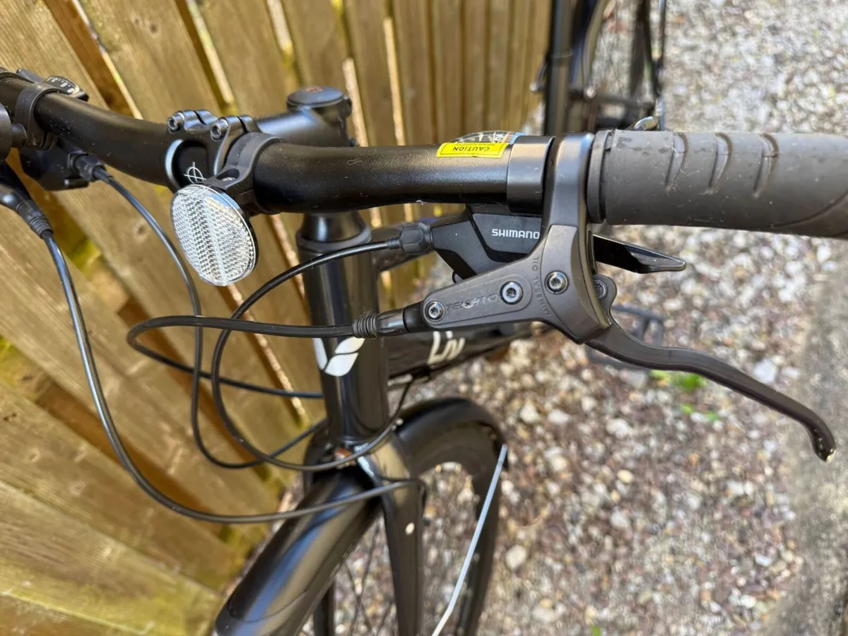 Liv Alight City Disc – Excellent Hybrid Bike - Image 2