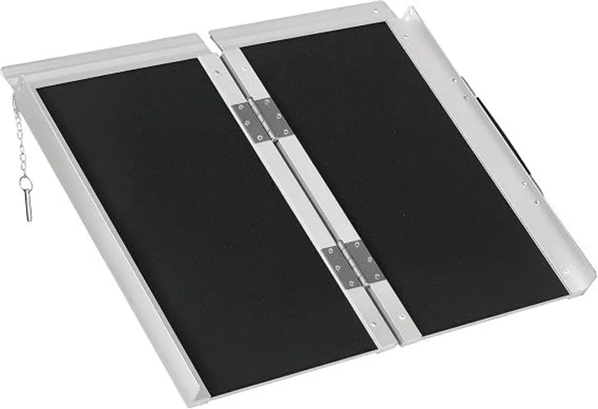 Aluminium Wheelchair Ramp 60 x 73cm Foldable - Image 3