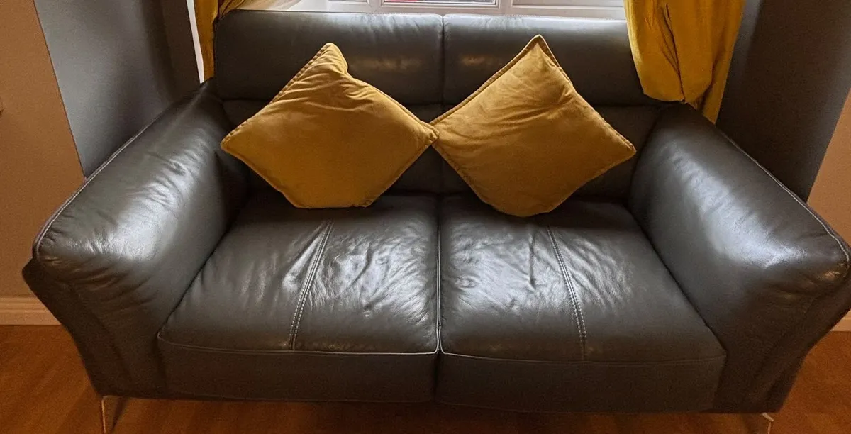Living room 3 seater & 2 seater & coffee table - Image 3