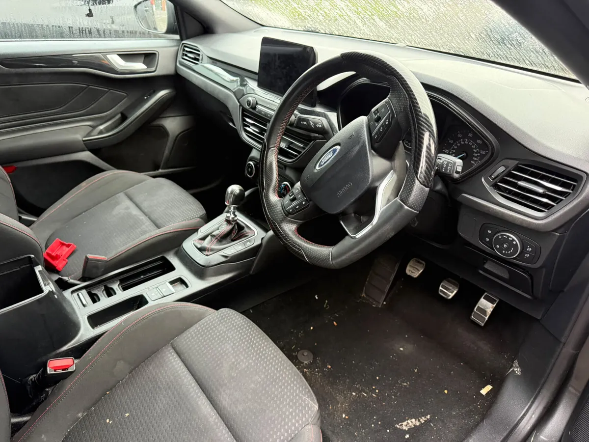 2019 Ford Focus 1.0 Petrol ST Line For Breaking! - Image 4