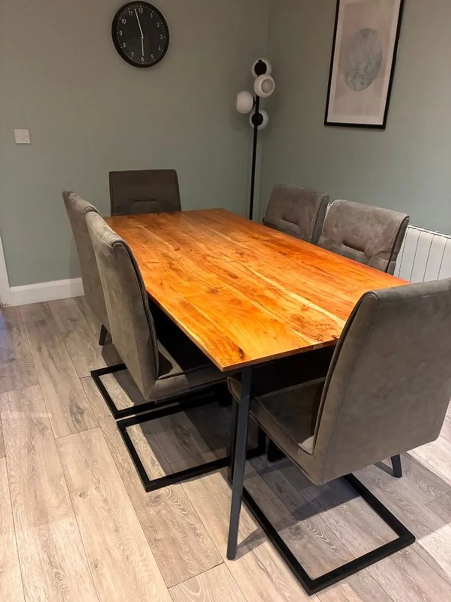 Hardwood dining table with 6 faux suede chairs - Image 3