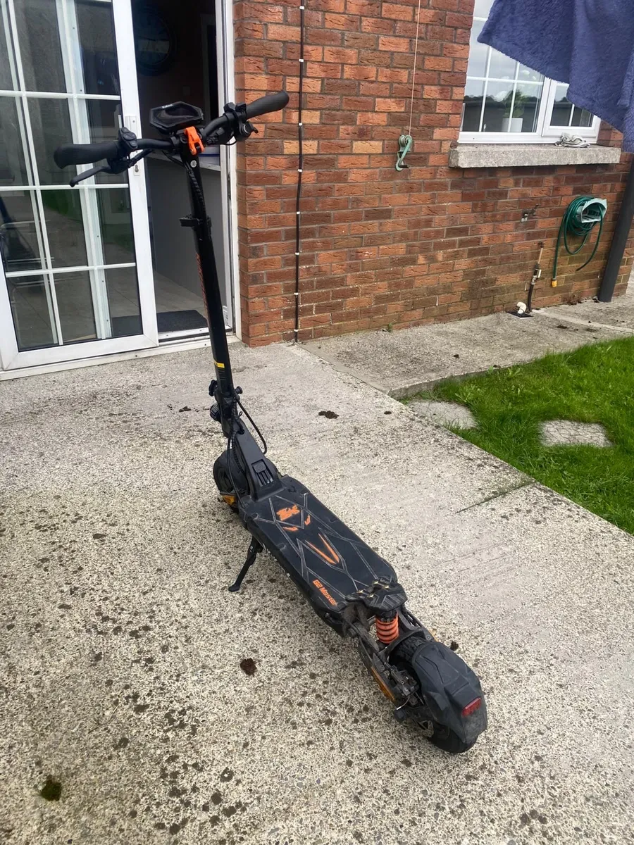KurKin G2 Master Electric Scooter - Image 2