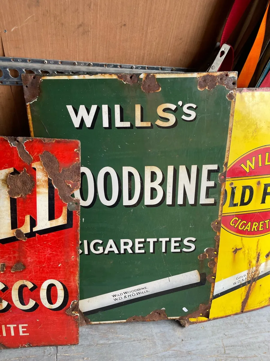 Irish 🇮🇪 pub memorabilia by gone times - Image 2