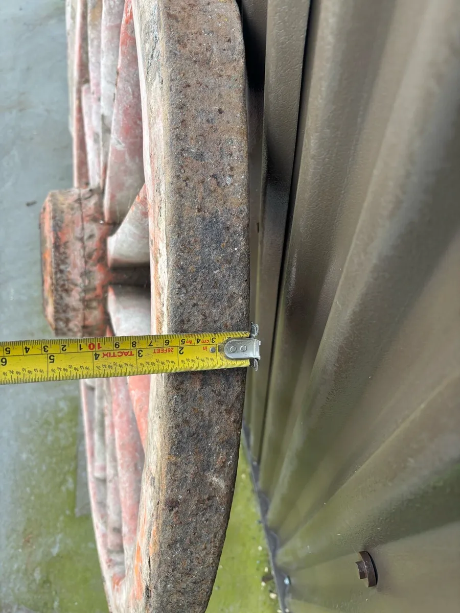 Antique cart wheels - Image 4