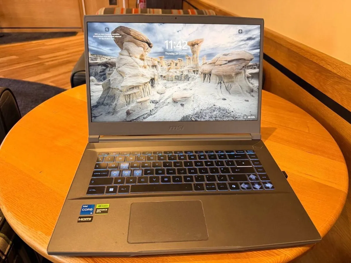 Msi Gaming  Laptop 16 GB Ram, RTX4050, 512 gb HD, - Image 1