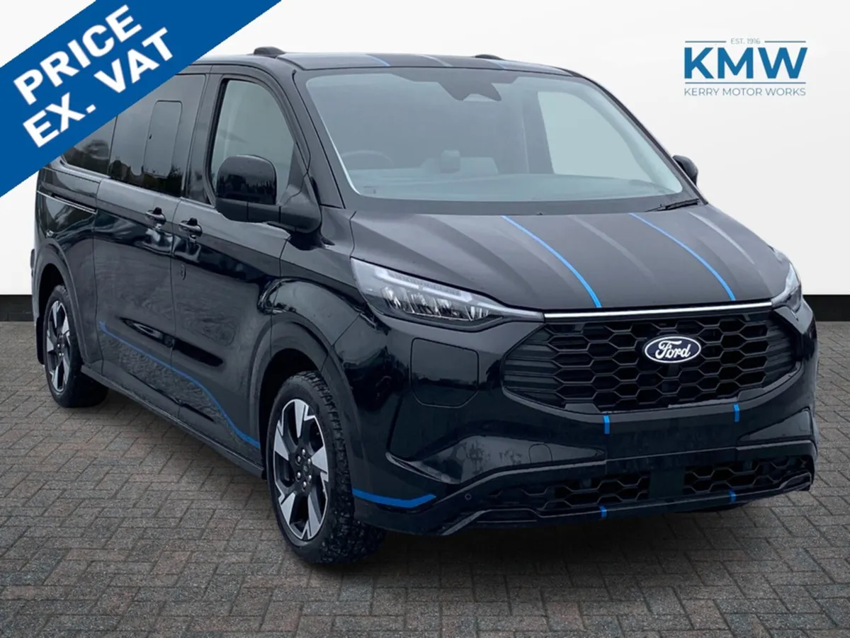 Ford Tourneo Custom Sport 2.5 PHEV FWD - Image 1