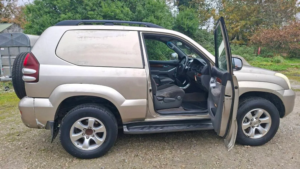 Toyota Landcruiser - Image 3