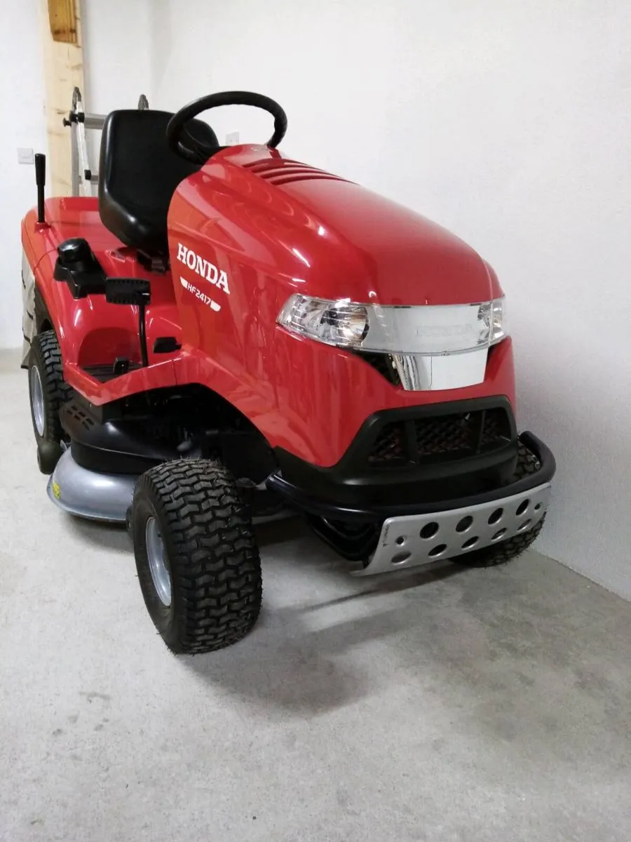 Honda hf2417 tractor mower - Image 3