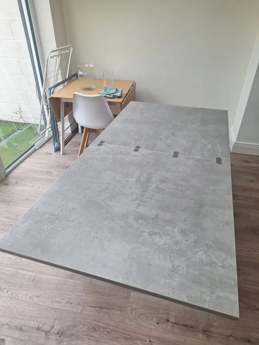 Extendable dining table - Image 4