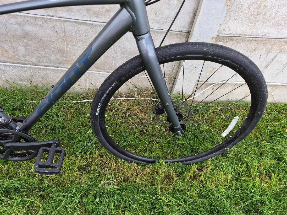 Giant Escape bike - Image 4