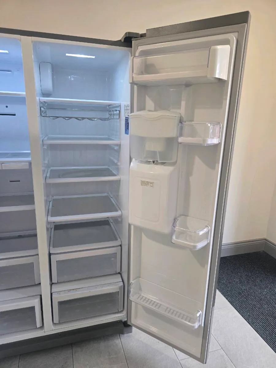 Samsung American Fridge Freezer - Image 3