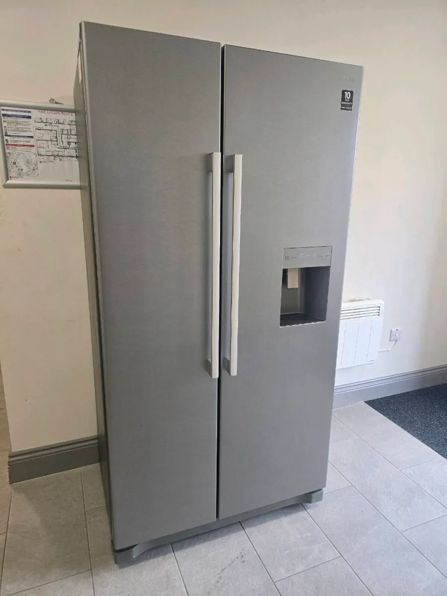 Samsung American Fridge Freezer - Image 1