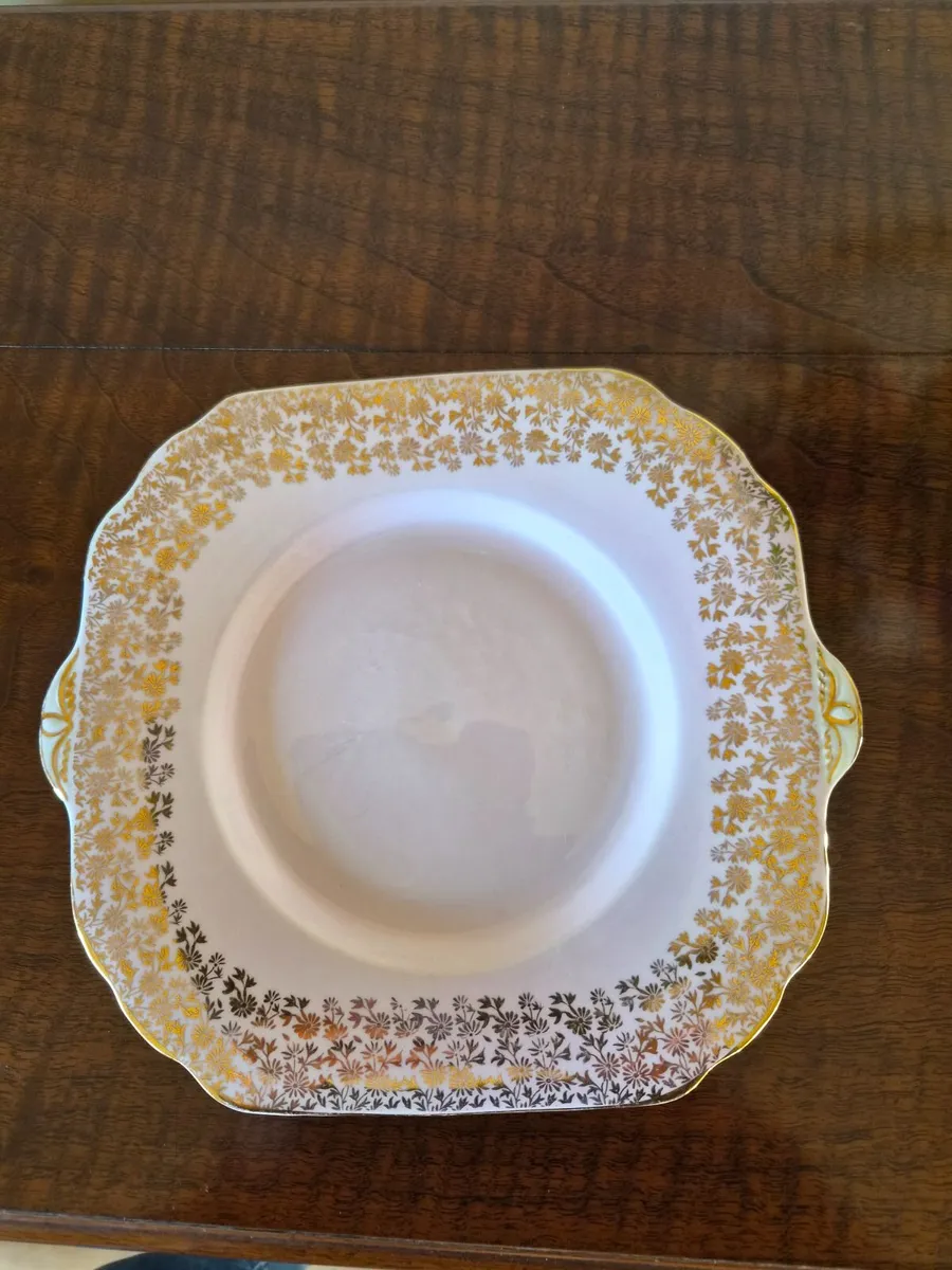 Royal Tara Vintage 1940's china B&B plate - Image 1