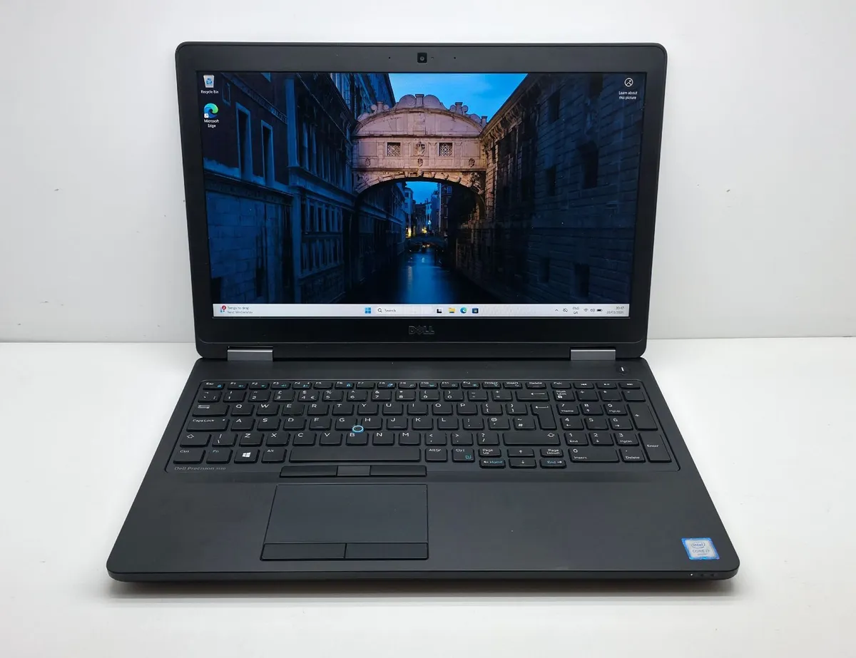 Dell Precision 3510- Core i5/ 8GB RAM/Win11 Laptop