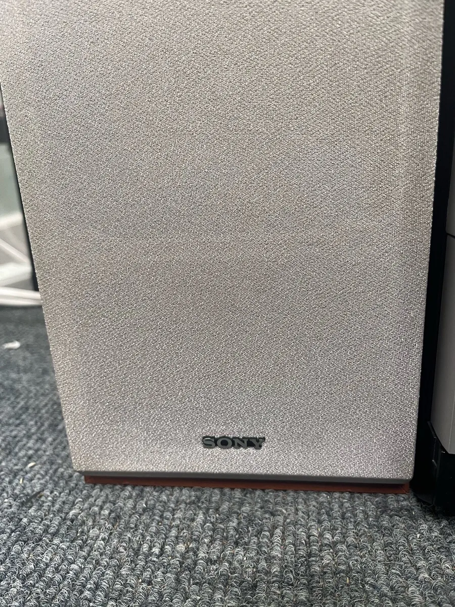 Sony HiFi System & Speakers - HCD-EH15 , SS-CEH15 - Image 3