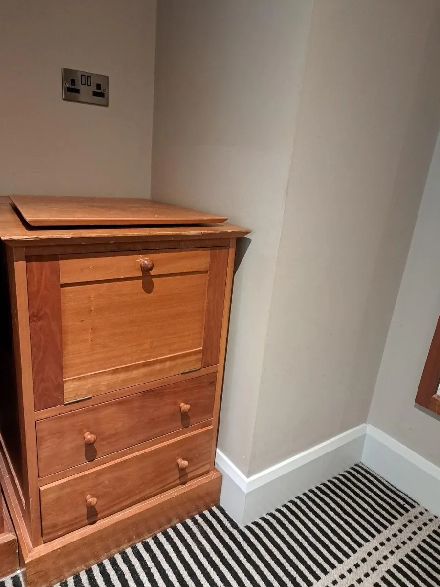 Hospitality Unit with Tray- HOTEL FURNITURE