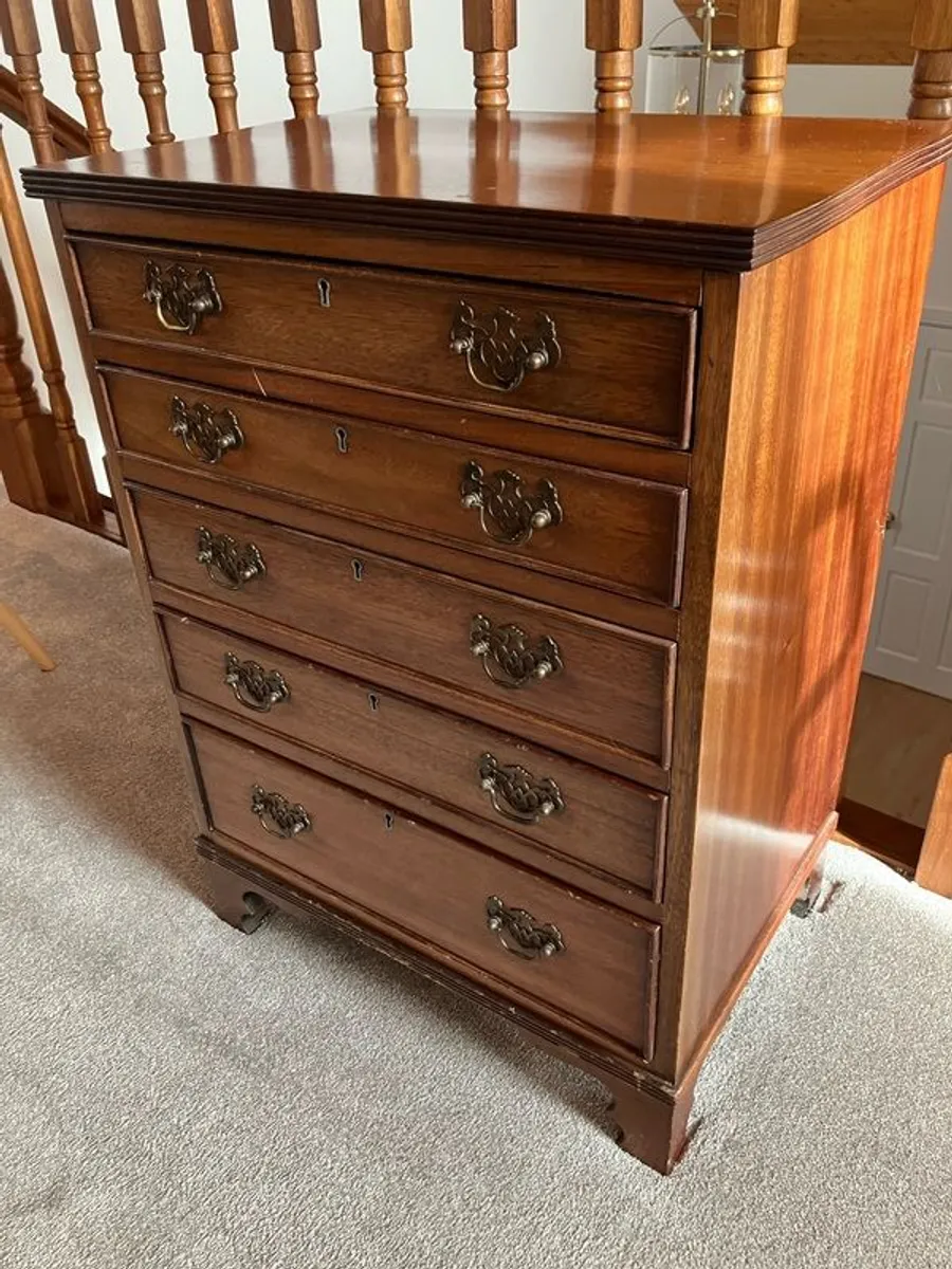 chest of drawers - Image 2