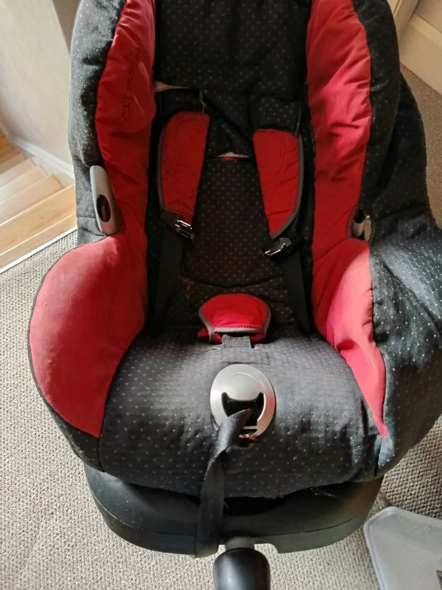 Car Seat - Image 1