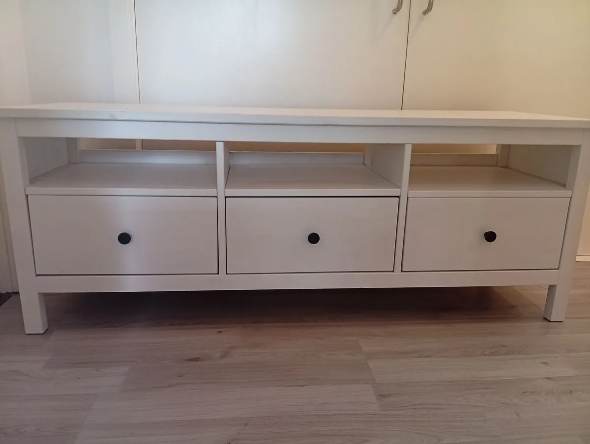 Quality Solid Wood Hemnes Tv Unit Bench - Image 1
