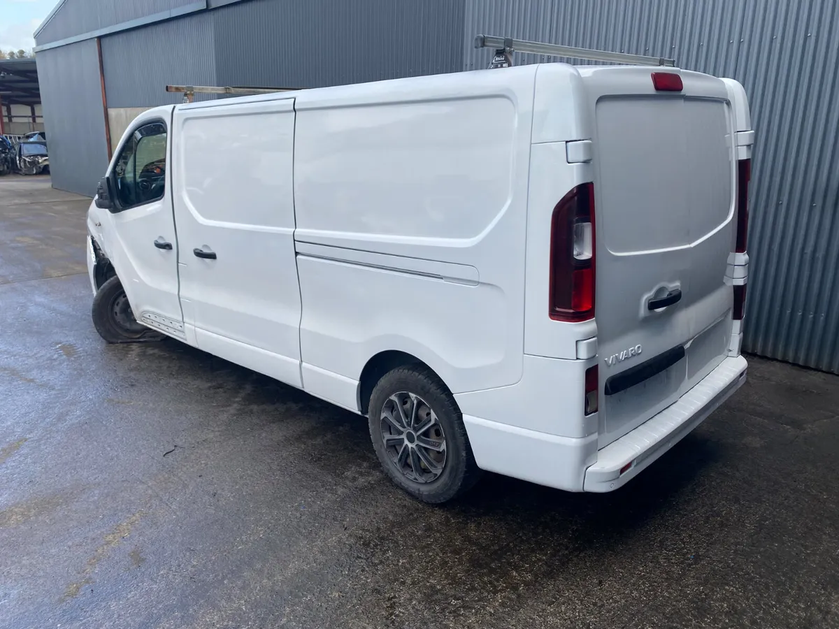 2016 Vauxhall Vivaro for breaking - Image 4