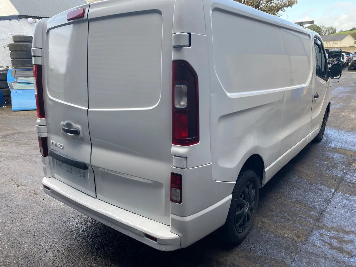2016 Vauxhall Vivaro for breaking - Image 3