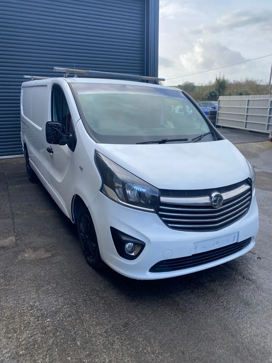 2016 Vauxhall Vivaro for breaking - Image 2
