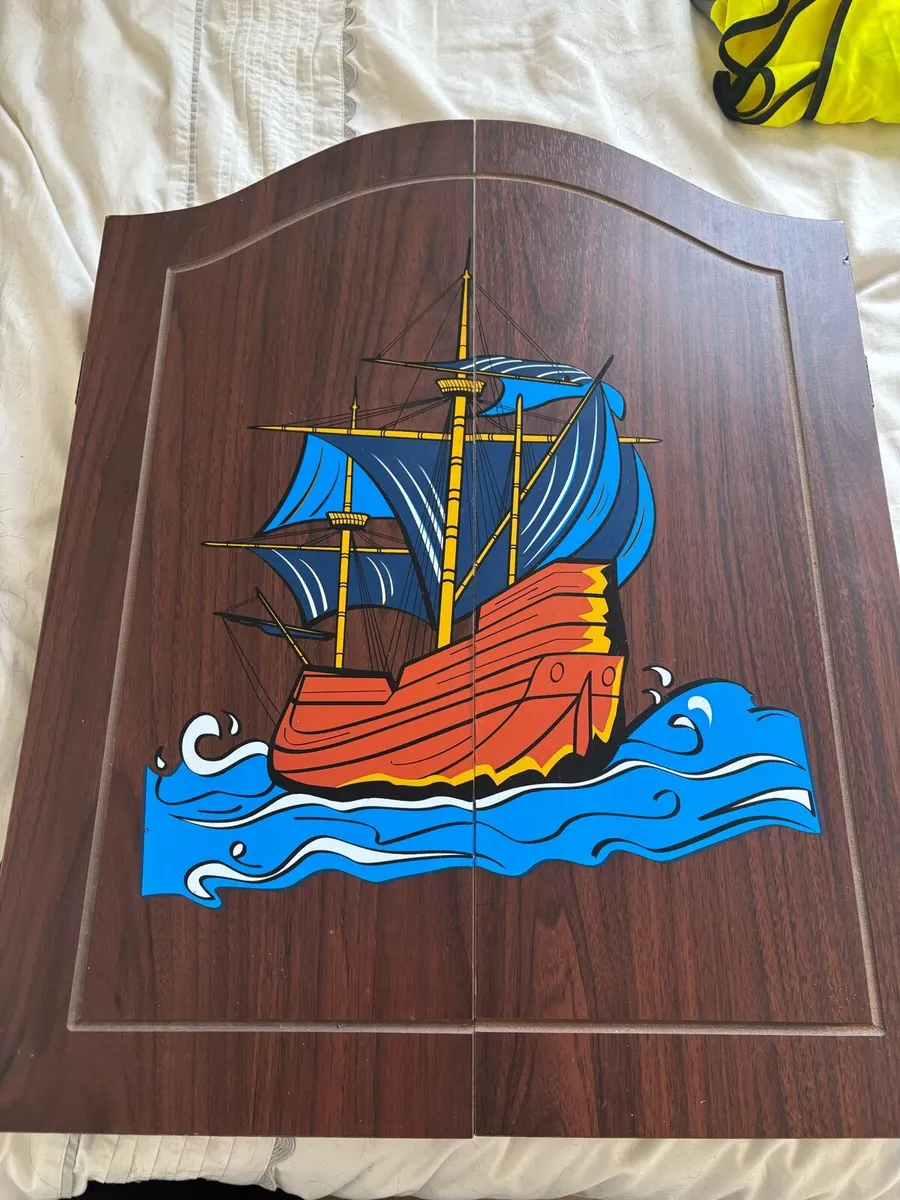 Dart board - Image 1