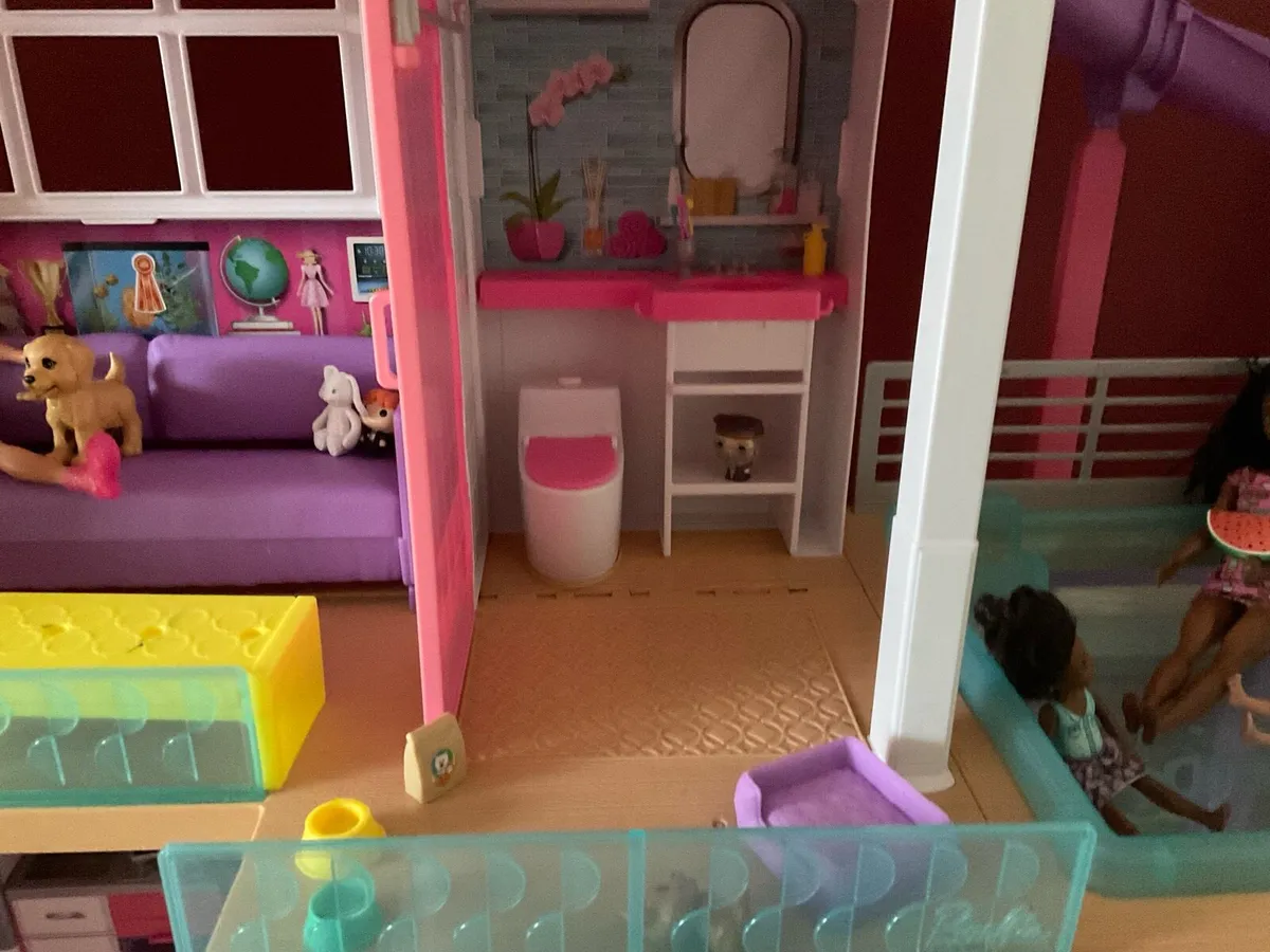 Barbie Dream House. - Image 4