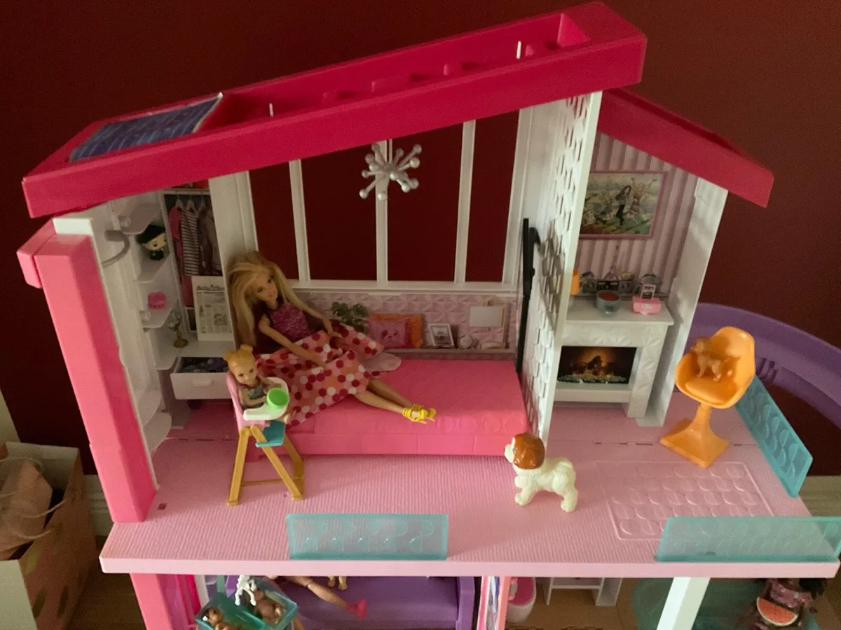 Barbie Dream House. - Image 2